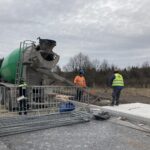 09.04.2025 Betonowanie kapy chodnikowej na skrzydełku podpora 1 jezdnia lewa obiektu WD-2