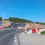 2025_04_28 Widok ogólny - oznakowanie robót, km 15+400 (2)