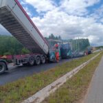 2025_05_19 Roboty bitumiczne - wykonywanie warstwy ścieralnej, km 14+200 (2)