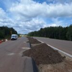 2025_07_30 Humusowanie pasa dzielącego Trasa Główna, km 14+100
