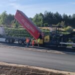 2025 _09_26 Wykonywanie nawierzchni bitumicznej warstwa ścieralna na TG jezdnia prawa km. 9+700
