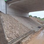 2025_09_24 Wykonanie umocnień skarp pod obiektem WD5