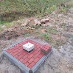 2025_10_08 Stały punk geodezyjny przy obiekcie MD-3