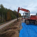 2025_10_14 Wiercenie pali pod ekrany przeciwolsnieniowe na dojazdach do obiektu PZDd-9 jezdnia lewa