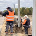 2025_10_16 Beronowanie głowic pali ekranów przeciwolśnieniowych na dojazdach do obiektu PZDd-9 jezdnia prawa