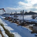 2026_01_27 Rozdeskowywanie głowic pali ekranu akustycznego E3P w km 10+600